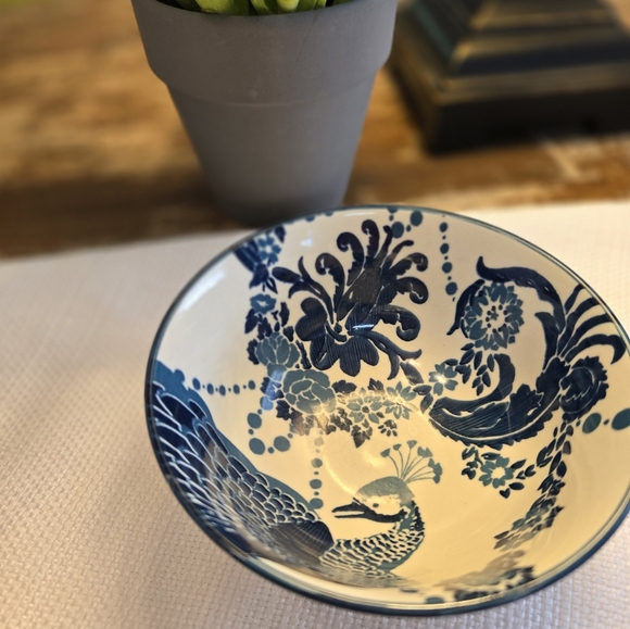 Small Bowl / Dish - Picture 4 of 8